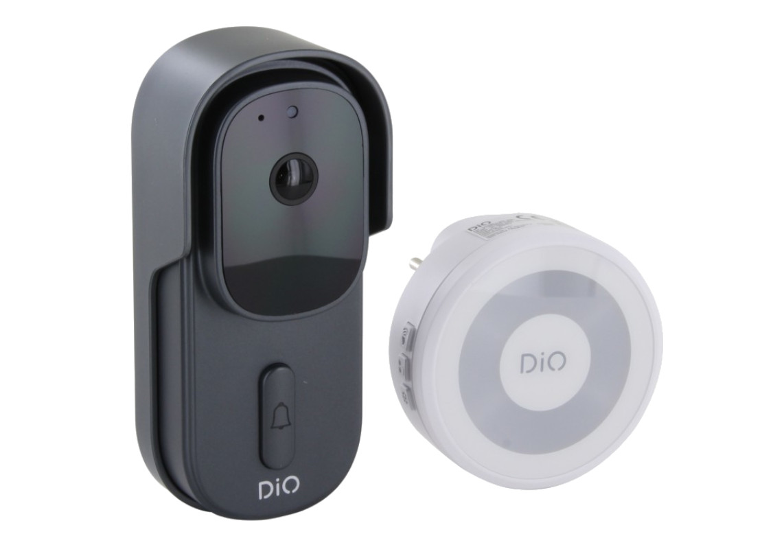 DiO First Nano: Three sockets + remote control
